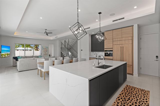 221 Shore Court, Lauderdale-By-The-Sea, Lauderdale By The Sea, FL 33308
