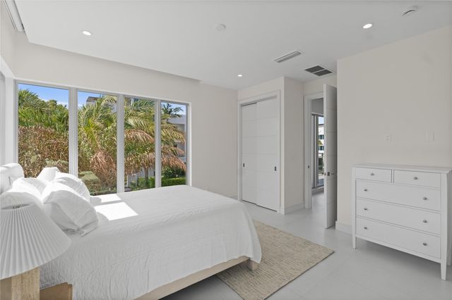 221 Shore Court, Lauderdale-By-The-Sea, Lauderdale By The Sea, FL 33308