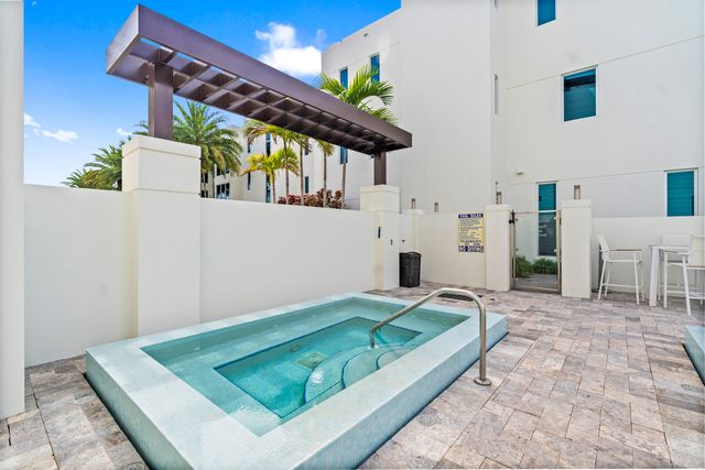 221 Shore Court, Lauderdale-By-The-Sea, Lauderdale By The Sea, FL 33308