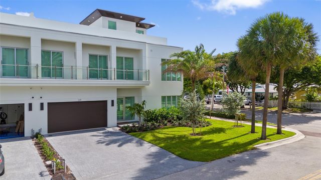 221 Shore Court, Lauderdale-By-The-Sea, Lauderdale By The Sea, FL 33308