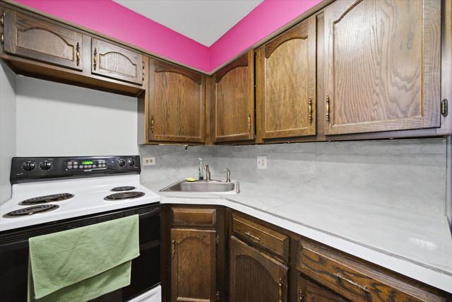 7830 W North Avenue 710, Elmwood Park, IL 60707