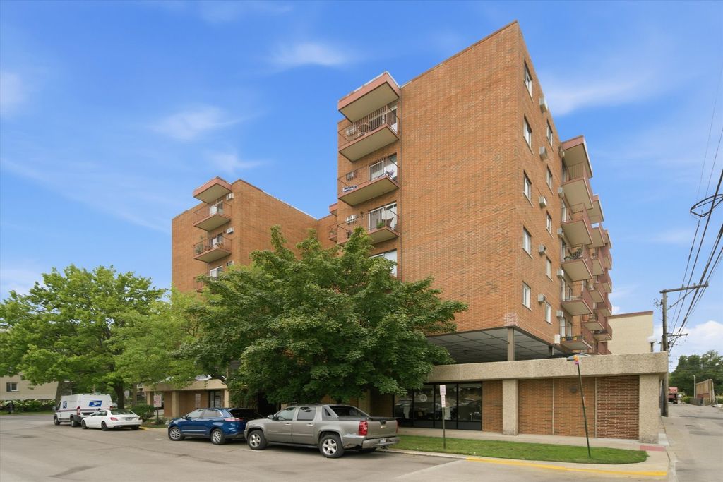 7830 W North Avenue 710, Elmwood Park, IL 60707