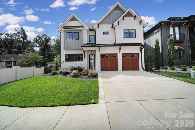 911 Laurel Creek Lane, Charlotte, NC 28211