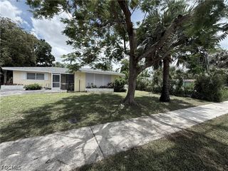 3941 Maxine ST, Fort Myers, FL 33901