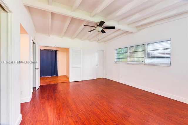 1716 SW 12th Ct, Fort Lauderdale, FL 33312