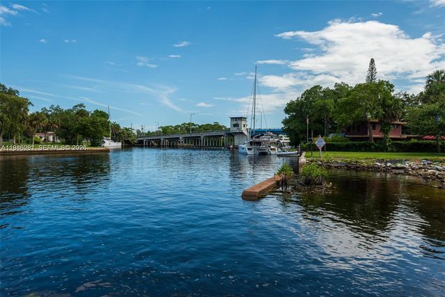 1716 SW 12th Ct, Fort Lauderdale, FL 33312