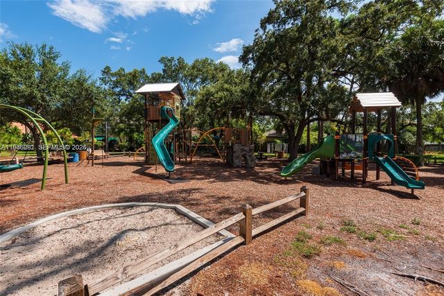 1716 SW 12th Ct, Fort Lauderdale, FL 33312