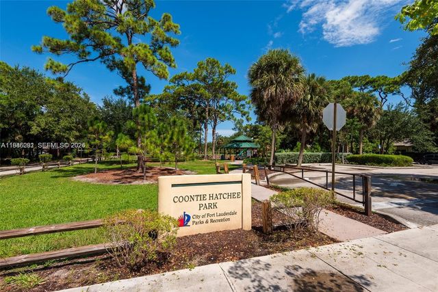 1716 SW 12th Ct, Fort Lauderdale, FL 33312