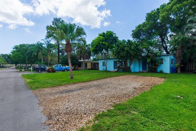 1716 SW 12th Ct, Fort Lauderdale, FL 33312