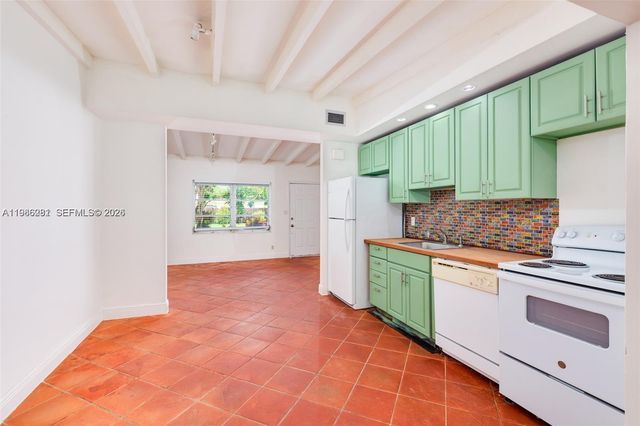 1716 SW 12th Ct, Fort Lauderdale, FL 33312