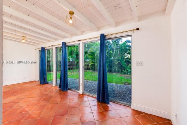 1716 SW 12th Ct, Fort Lauderdale, FL 33312