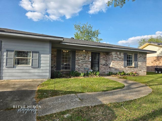 2042 Urbandale Street, Shreveport, LA 71118