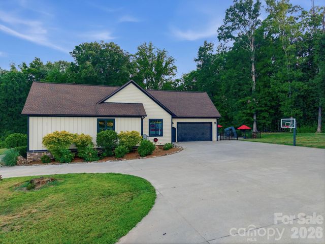 6421 Old Concord Road, Salisbury, NC 28146