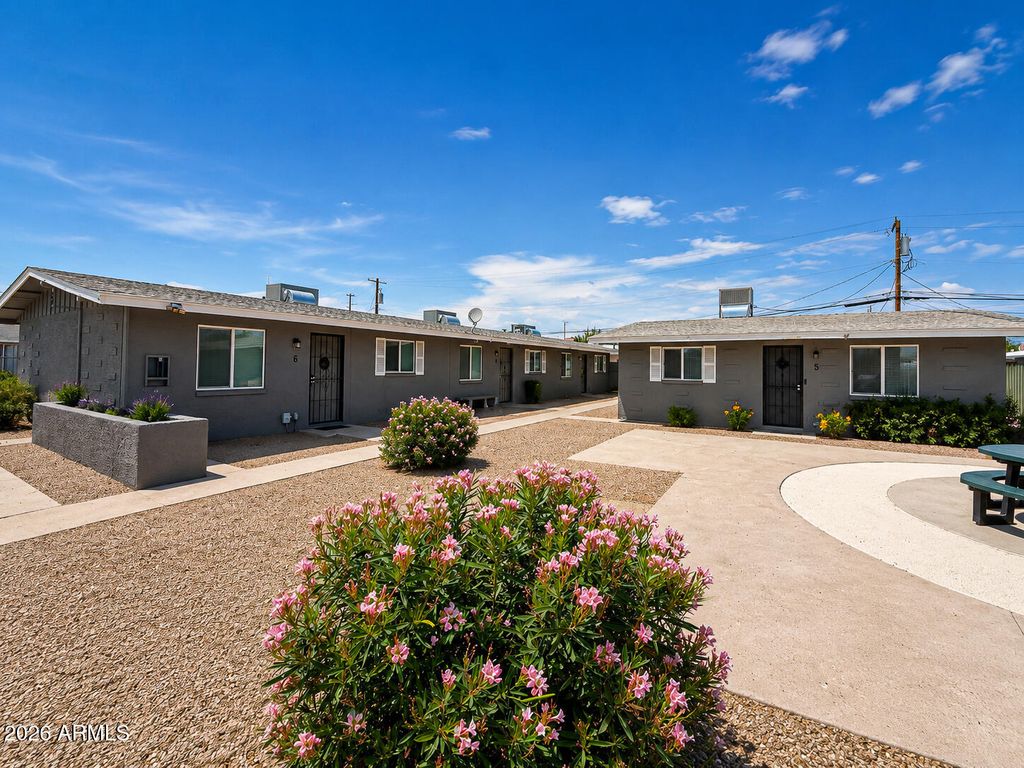 2210 W DEVONSHIRE Avenue, Phoenix, AZ 85015 — photo 3
