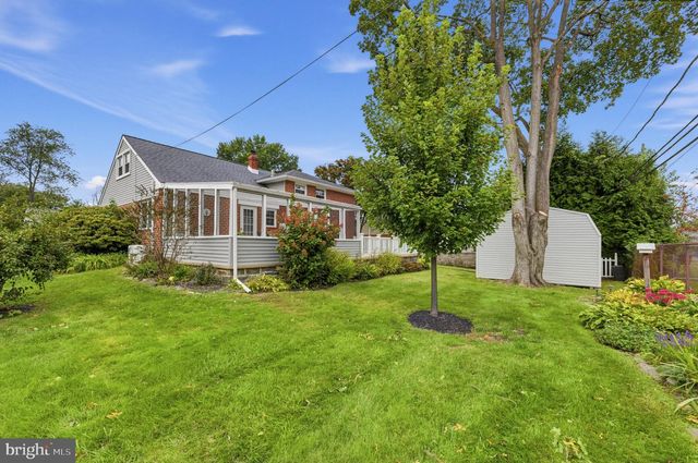 620 SCHOOL LN, Wallingford, PA 19086