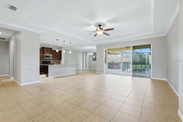 640 HONEYFLOWER LOOP, Bradenton, FL 34212