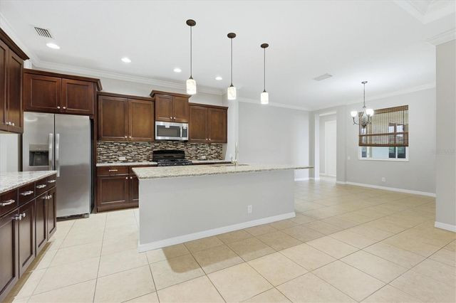 640 HONEYFLOWER LOOP, Bradenton, FL 34212