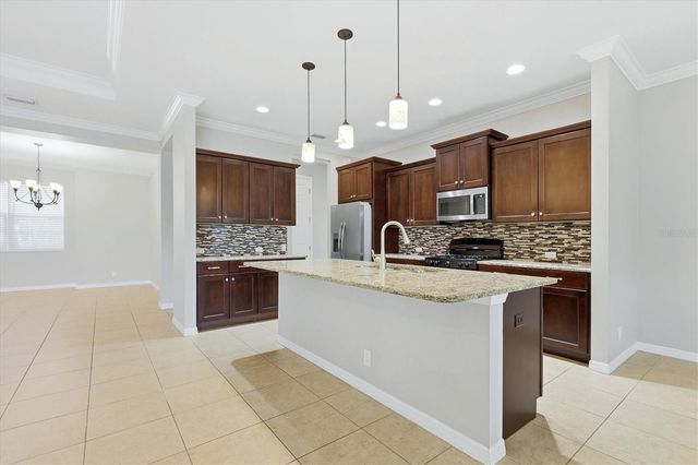 640 HONEYFLOWER LOOP, Bradenton, FL 34212
