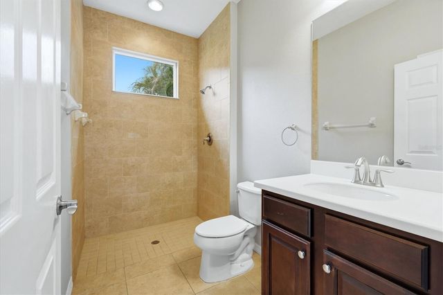 640 HONEYFLOWER LOOP, Bradenton, FL 34212