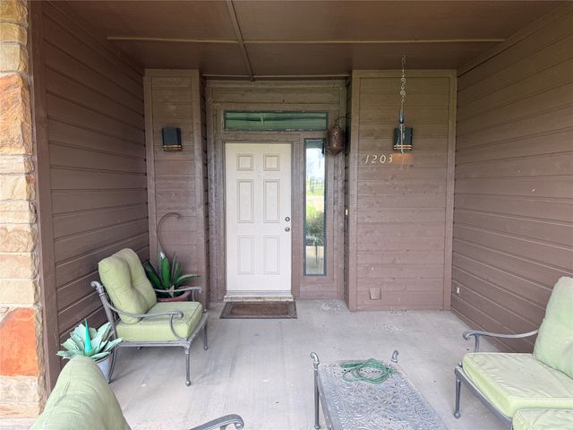 1203 Eagle Point, Graford, TX 76449