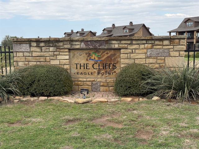 1203 Eagle Point, Graford, TX 76449