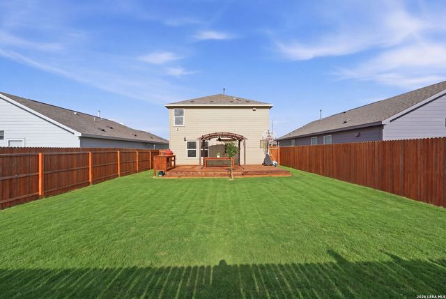 124 Maverick Cove, Pleasanton, TX 78064
