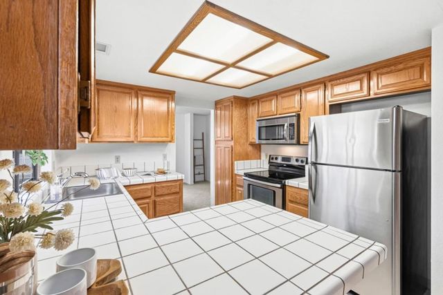 217 Del Monte Lane, Morgan Hill, CA 95037