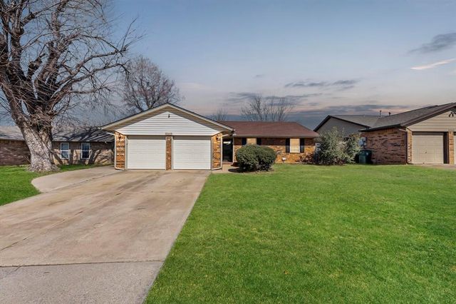 10445 Birkenhead Road, Yukon, OK 73099