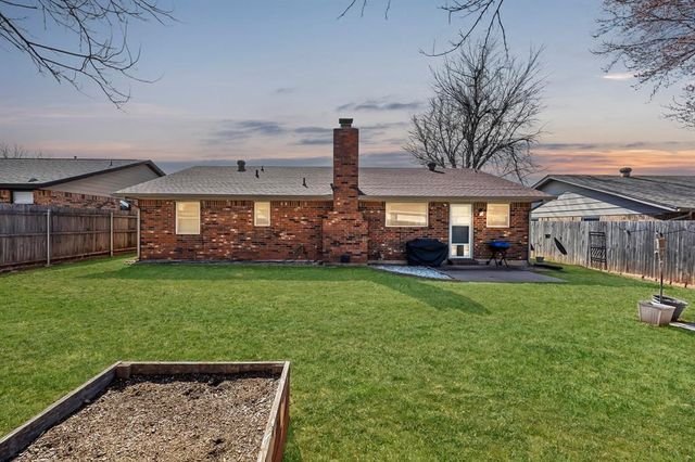 10445 Birkenhead Road, Yukon, OK 73099