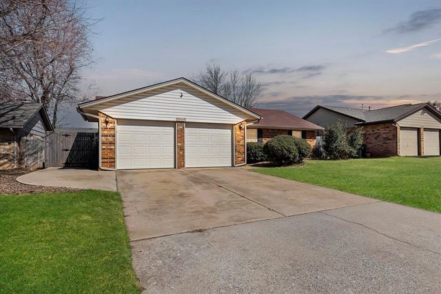 10445 Birkenhead Road, Yukon, OK 73099