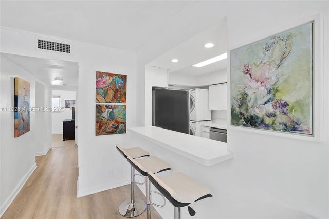 1601 Bay Rd 8, Miami Beach, FL 33139