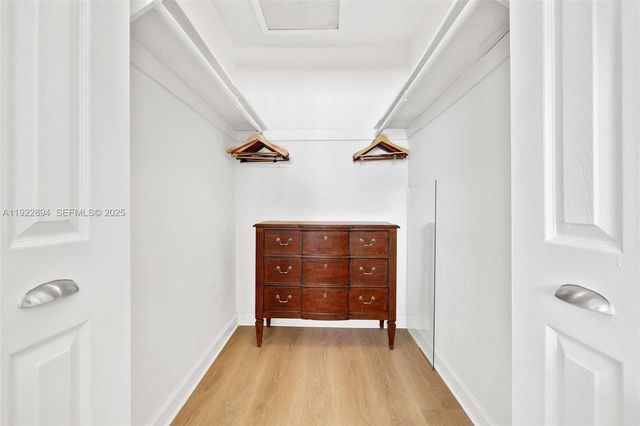 1601 Bay Rd 8, Miami Beach, FL 33139