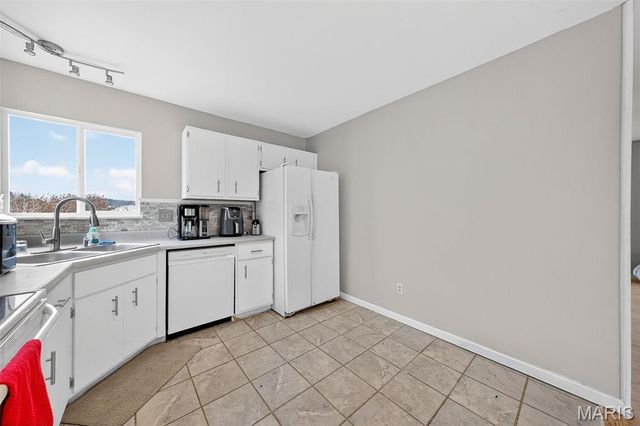 219 Grand Central Drive, Union, MO 63084