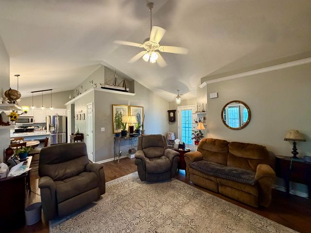 207 Melody Gardens Dr., Surfside Beach, SC 29575