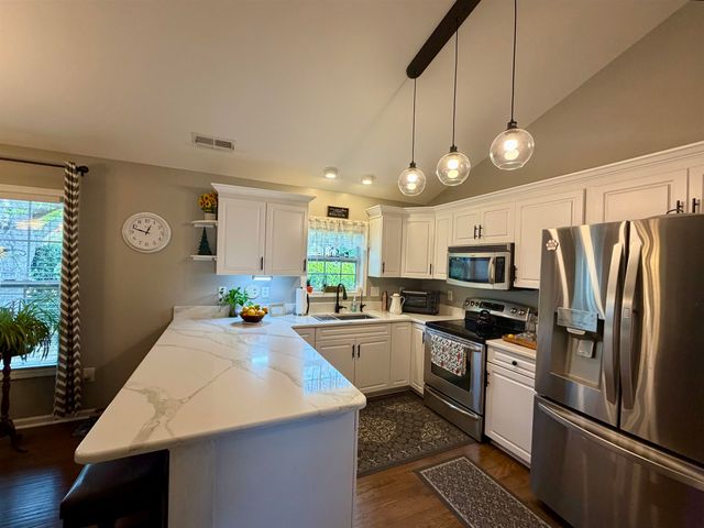 207 Melody Gardens Dr., Surfside Beach, SC 29575