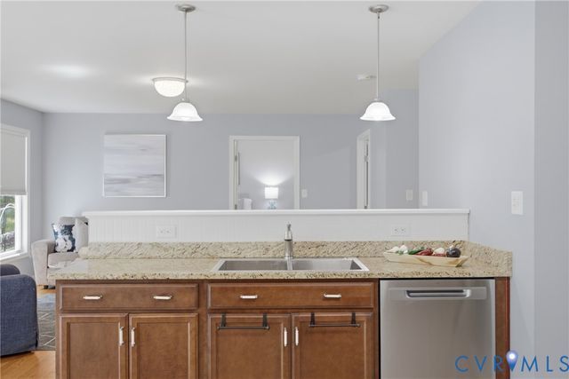 2043 Maginoak Ct, North Chesterfield, VA 23236