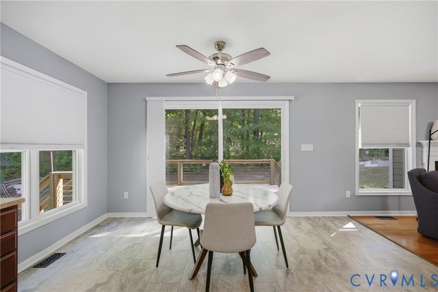 2043 Maginoak Ct, North Chesterfield, VA 23236