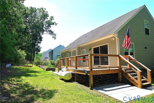 2043 Maginoak Ct, North Chesterfield, VA 23236