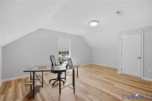 2043 Maginoak Ct, North Chesterfield, VA 23236