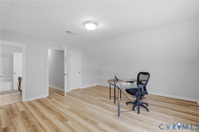 2043 Maginoak Ct, North Chesterfield, VA 23236