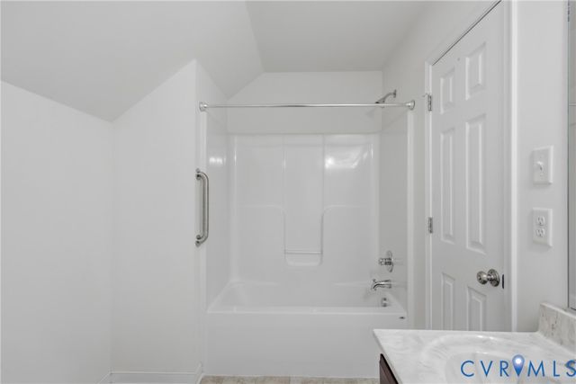2043 Maginoak Ct, North Chesterfield, VA 23236