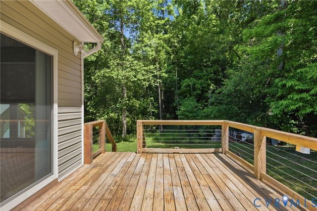 2043 Maginoak Ct, North Chesterfield, VA 23236