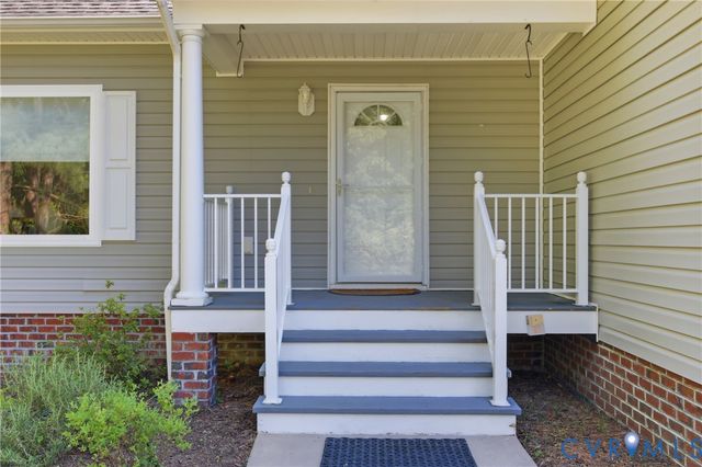 2043 Maginoak Ct, North Chesterfield, VA 23236