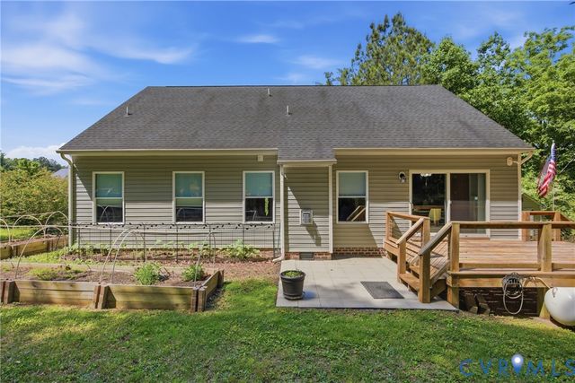 2043 Maginoak Ct, North Chesterfield, VA 23236