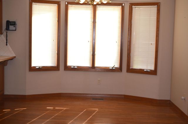 806 W Honeysuckle Lane, Nixa, MO 65714