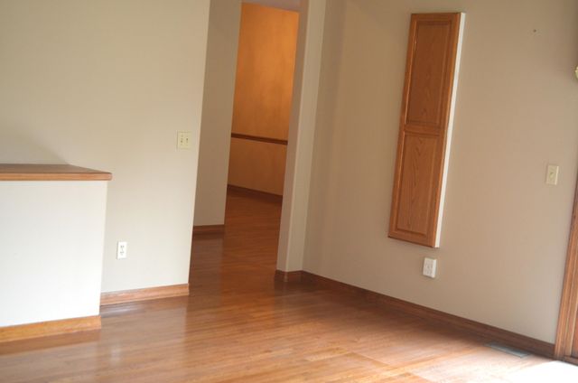 806 W Honeysuckle Lane, Nixa, MO 65714