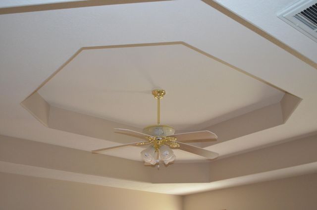 806 W Honeysuckle Lane, Nixa, MO 65714