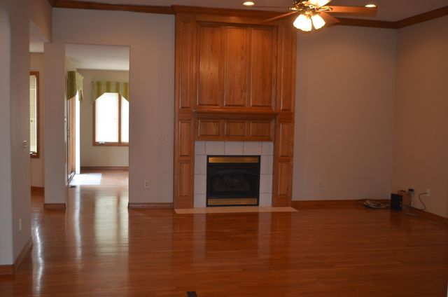 806 W Honeysuckle Lane, Nixa, MO 65714