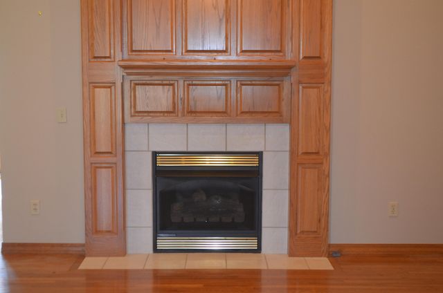 806 W Honeysuckle Lane, Nixa, MO 65714