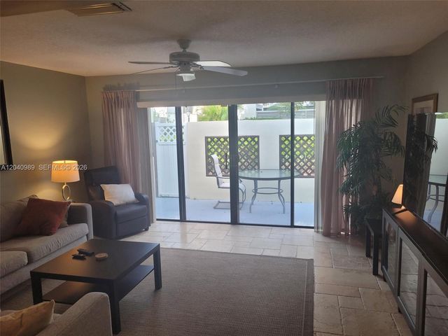 1471 Via De Lane Palma 1471, Jupiter, FL 33477
